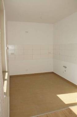 offene Küche (1) - Etagenwohnung mit 69,80 m² in Dresden zur Miete