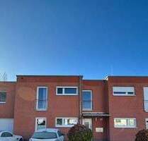 Schöne, top gepflegte ETW mit EBK, Garage, Stellplatz - Dinkelsbühl