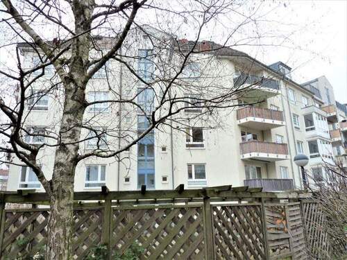 Hausansicht - Tolle 3-Zimmerwohnung in beliebter Wohnlage