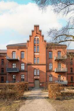 Hausansicht - Attraktives Wohnen im Palais Klingelhöffer