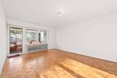 Wohnzimmer - 3 Zimmer Etagenwohnung zum Kaufen in Singen / Hohentwiel
