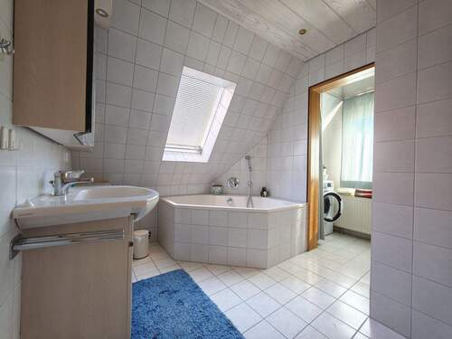 Badezimmer DG - 