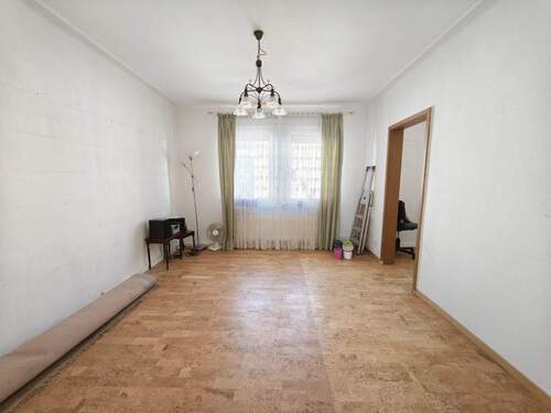 Wohnzimmer - Mehrfamilienhaus, Wohnhaus mit 157,00 m² in Stuttgart zum Kaufen