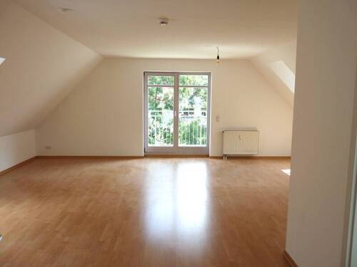 Wohnzimmer - 3 Zimmer Etagenwohnung in Hohen Neuendorf