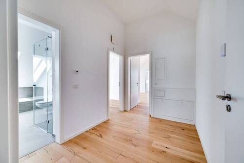 Flur - 4 Zimmer Etagenwohnung in Maisach