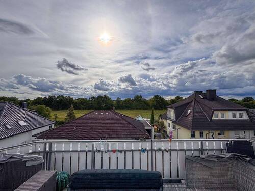 Aussicht vom Balkon - 3 Zimmer Etagenwohnung in Rodgau