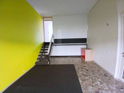 Eingangsbereich (kl. Büro) Ansicht 1 - Gewerbeobjekt (Büro, Produktion, Verkauf) zur Miete in Westerburg