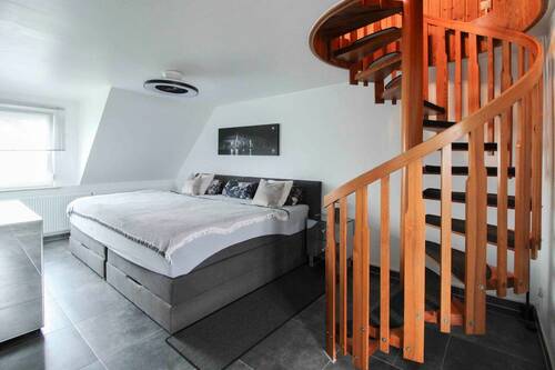 Schlafzimmer 3 OG Vorderhaus - 