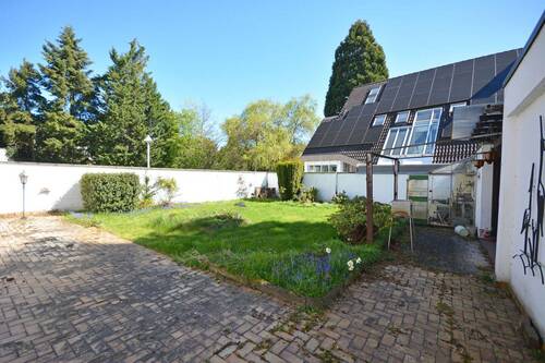 Garten - Grundstück in Brühl