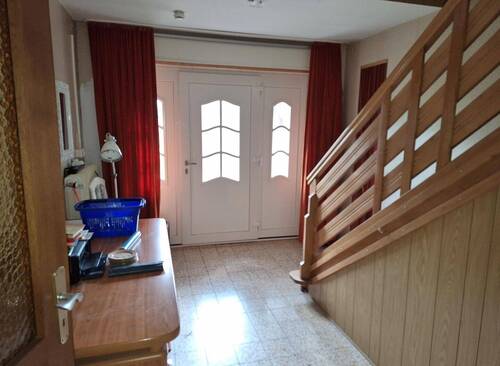 Eingangsbereich zur Dachgeschosswohnung - 