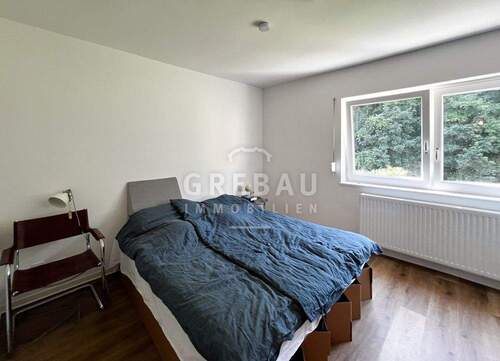Schlafzimmer mit Blick ins Grüne - 