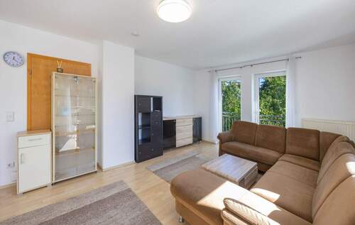 Wohnzimmer moebliert - 2 Zimmer Etagenwohnung zur Miete in Althegnenberg