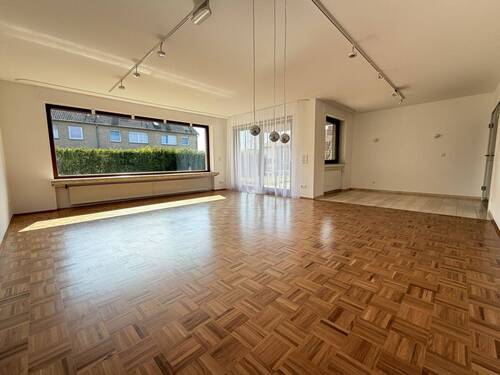 Wohnzimmer - Einfamilienhaus mit 199,00 m&sup2; in Bielefeld zum Kaufen