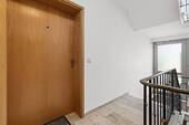 Eingangstüre - 2 Zimmer Etagenwohnung zum Kaufen in Ingolstadt