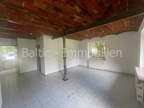 beff833d-9759-445e-8a78-2a7f80353a34 - 