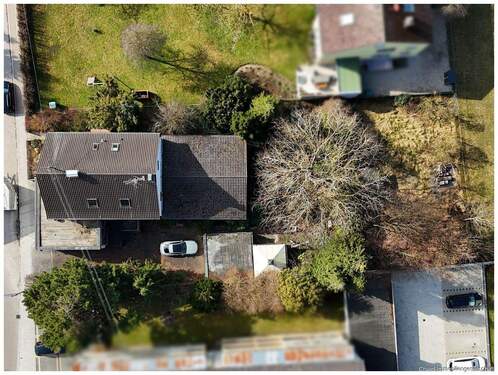 Vogelperspektive über dem Altbestand - Grundstück in Stadtbergen