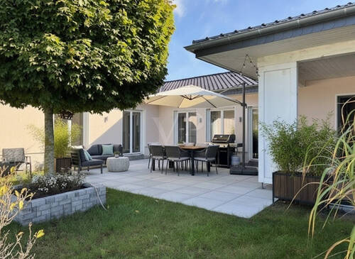 Terrasse / KI generiert - 