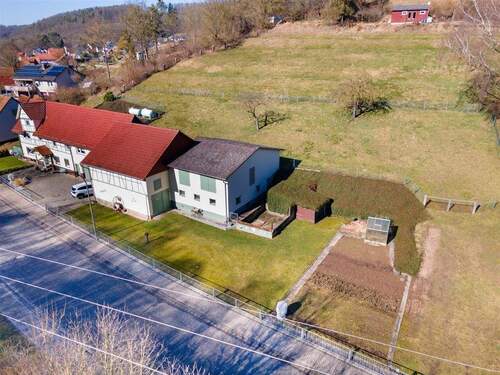 Anwesen mit Grundstück - Einfamilienhaus mit 184,00 m&sup2; in Meinhard zum Kaufen