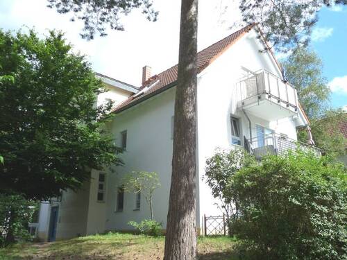 Hausansicht hinten - 2 Zimmer Etagenwohnung zum Kaufen in Hohen Neuendorf