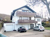 Hausansicht mit Balkonen - 2 Zimmer Etagenwohnung zur Miete in Northeim