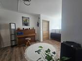 Flur 1. Stock - 