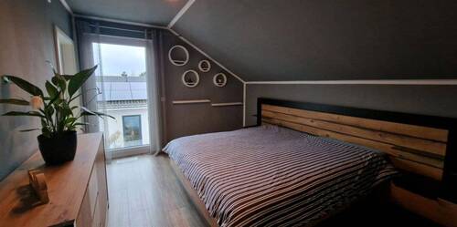 Schlafzimmer mit begehbarem Ankleidezimmer - 