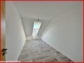 Kinderzimmer/Büro - 