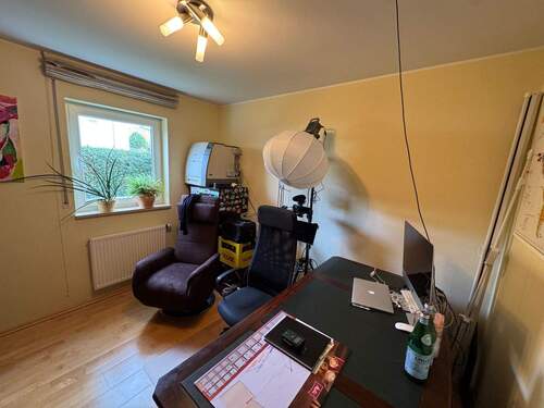 Büro- / Kinderzimmer - 