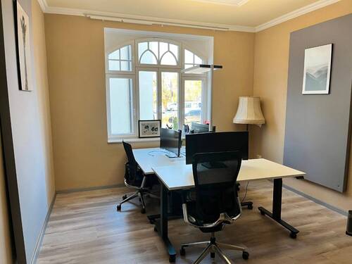 Schreibtischplätze 1 - 