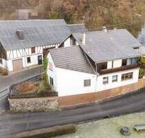 Fachwerkhaus mit Anbau und großer Scheune. Sanierung mit Substanz in Roßbach-Wied! - Roßbach/Wied