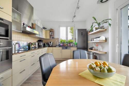 Küche im Erdgeschoss - Mehrfamilienhaus, Wohnhaus mit 228,30 m&sup2; in Berlin zum Kaufen