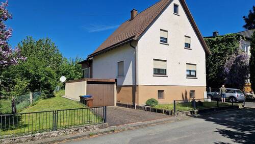 20250510_114014.jpg - Herborn-Merkenbach: großes gepfl. 1-2 Fam.-Haus mit Keller, Garage und Garten zu verkaufen !!!