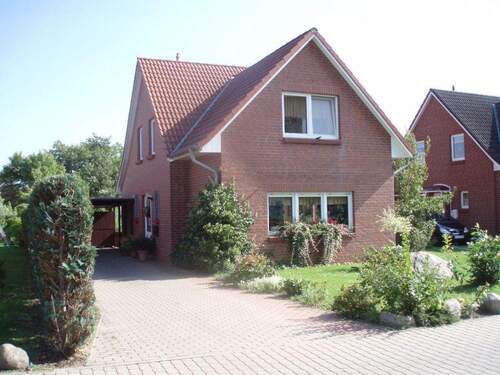 Hausansicht - 3 Zimmer Einfamilienhaus zur Miete in Güstrow