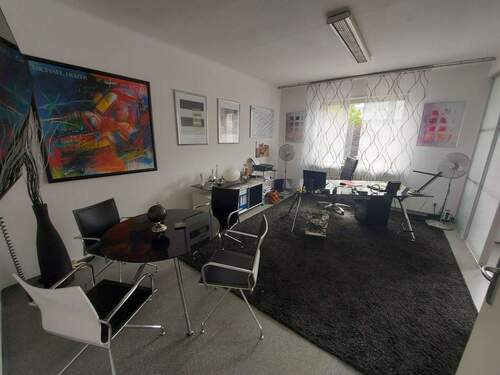 Büro 1 - 