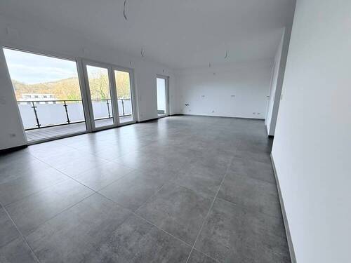 Wohnzimmer - Etagenwohnung mit 79,10 m&sup2; in Braubach zum Kaufen