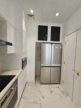 Bild 3 - 4 Zimmer Etagenwohnung in Dubai