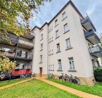 TOP! Bezugsfreie 3 Zi.-Whg. mit 2 Bädern, Parkett und großem Balkon - Leipzig Kleinzschocher