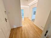 Flur - 3 Zimmer Etagenwohnung in Leipzig