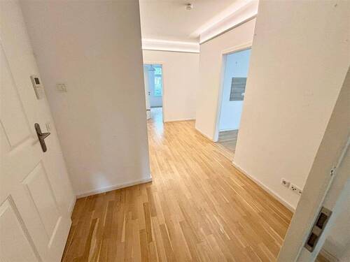 Flur - 3 Zimmer Etagenwohnung in Leipzig