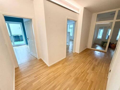Flur - Etagenwohnung mit 87,60 m&sup2; in Leipzig zum Kaufen