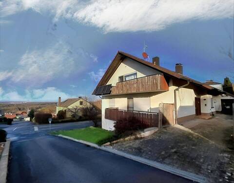 Mehrfamilienhaus mit Potenzial und einem tollem Blick - MFH in Rheinweiler-Wohnen, Vermieten oder Generationen verbinden