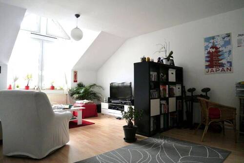 Wohnzimer - 2-Raum-Dachgeschosswohnung in bester Wohnlage von Ilmenau (Südviertel)