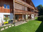 gemütliche Gärten - Der See zum Greifen nah. 2-Zimmer-Gartenwohnung.