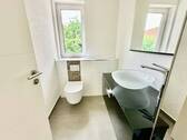 Modernes Gäste-WC OG - 