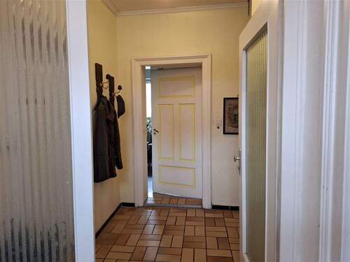 Flur EG - 6 Zimmer Einfamilienhaus in Burghaslach