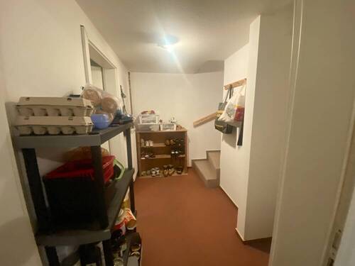 Flur im Keller - 