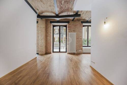 Wohnzimmer - 2 Zimmer Etagenwohnung zum Kaufen in Berlin