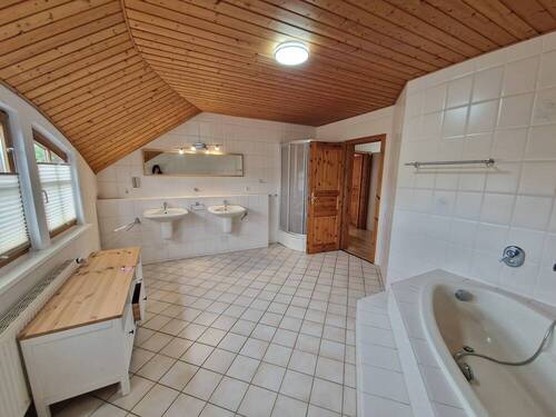 OG Badezimmer 1 - 