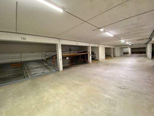 Ansicht der Tiefgarage in Garching an der Alz - Garage, Stellplatz zum Kaufen in Garching an der Alz