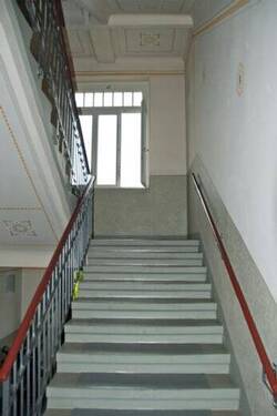 aufwendig saniertes Treppenhaus - 3 Zimmer Etagenwohnung in Dresden